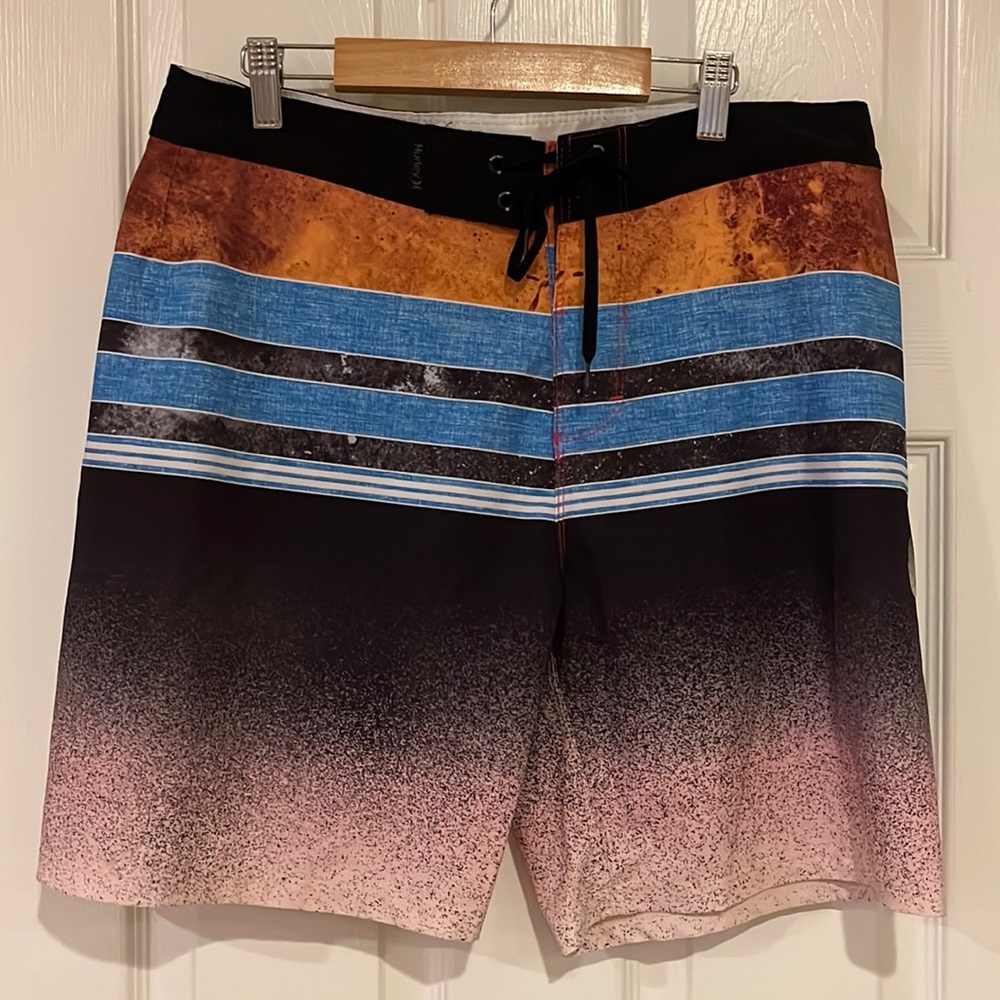 Hurley swim trunks Men’s size 30